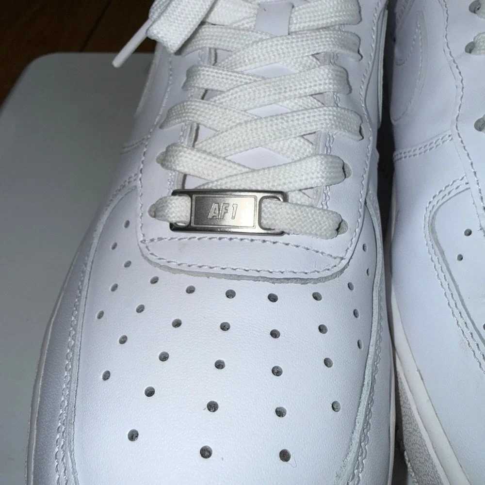 Nike Air Force 1 07 Low Triple White Mens Sneakers CW2288-111 Size 9